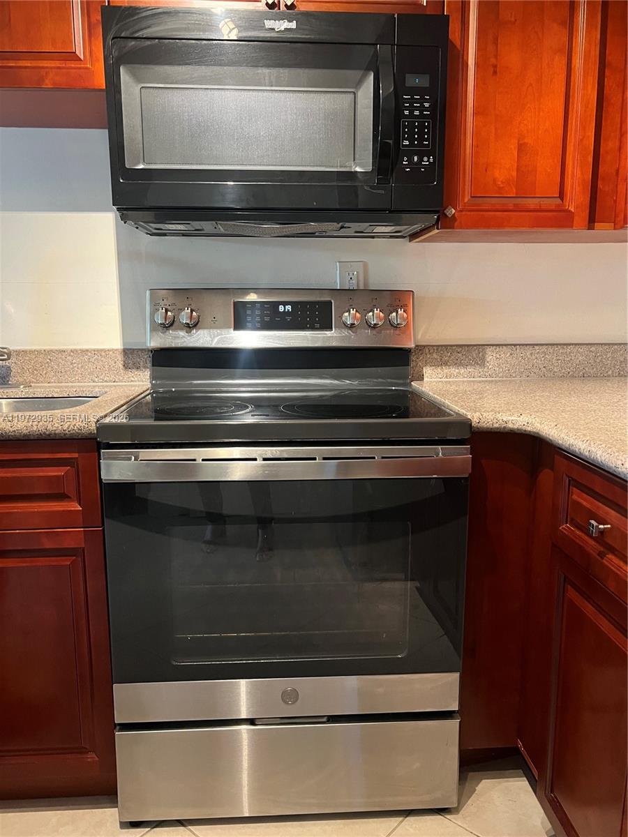 VALENCIA VILLAGE CONDO PH - Residential Lease