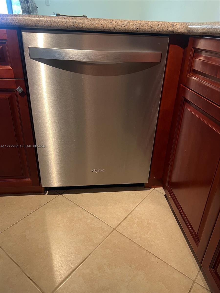 VALENCIA VILLAGE CONDO PH - Residential Lease