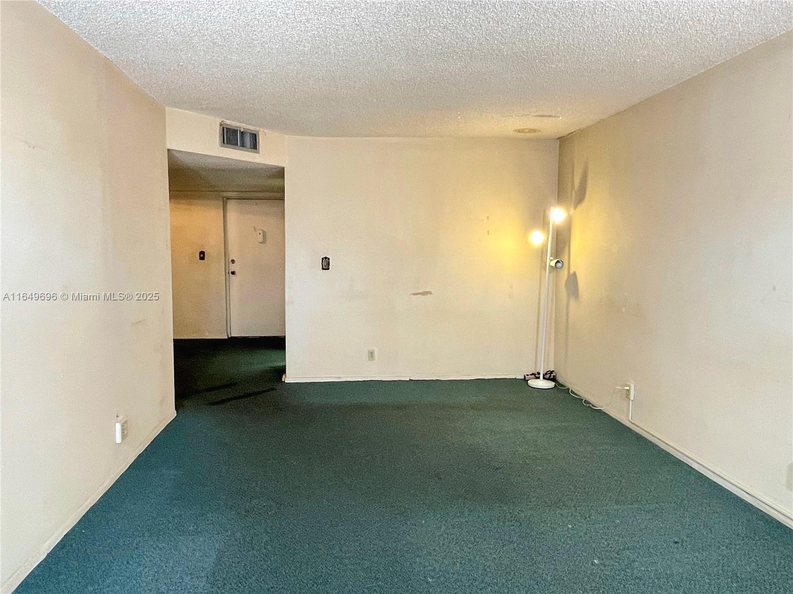 RIVER MANOR CONDO - Residential