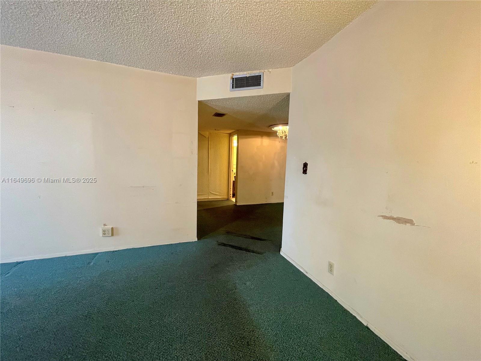 RIVER MANOR CONDO - Residential