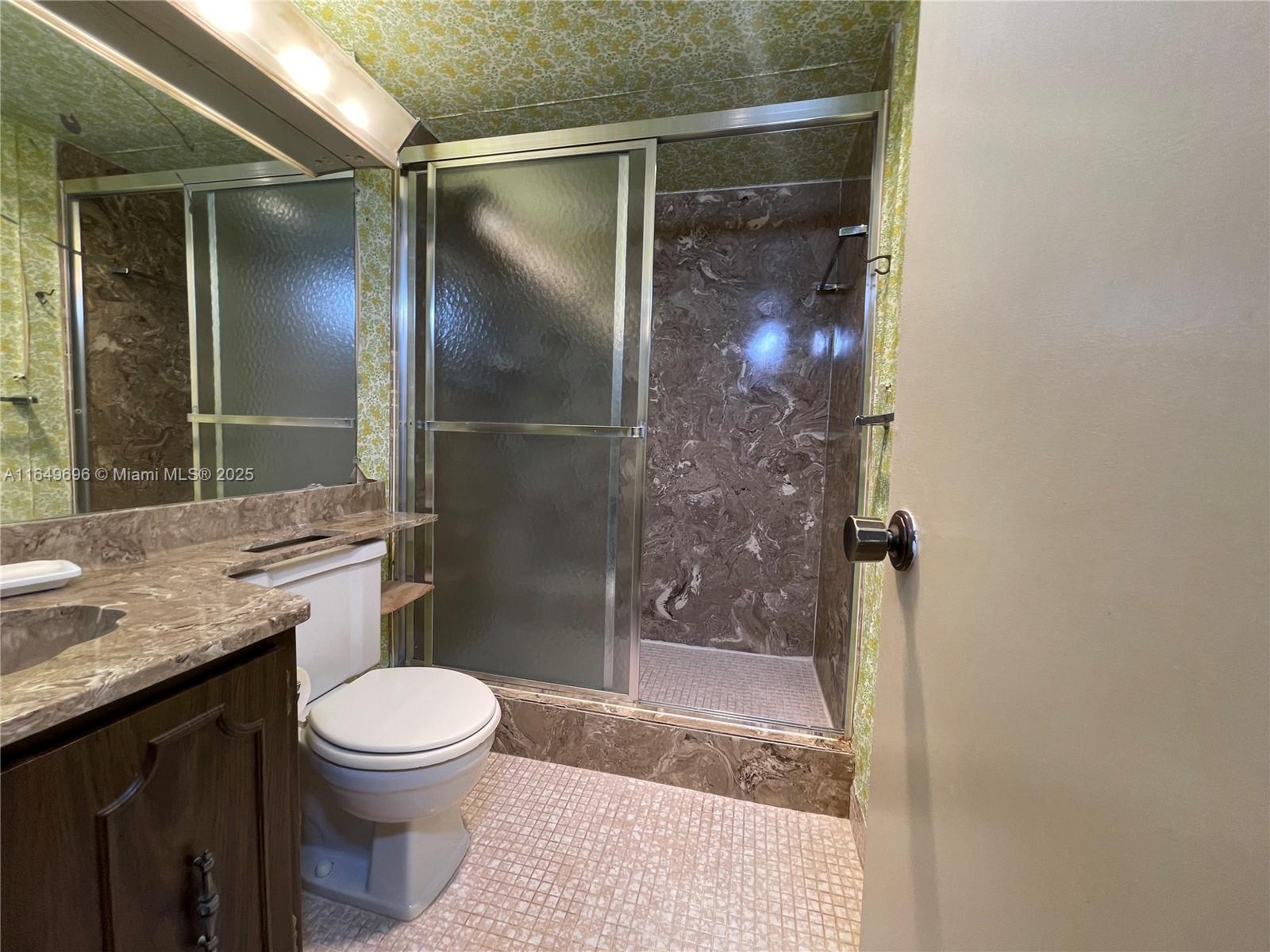 RIVER MANOR CONDO - Residential