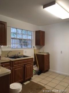 LAWRENCE ESTATES LAND COS - Residential Lease