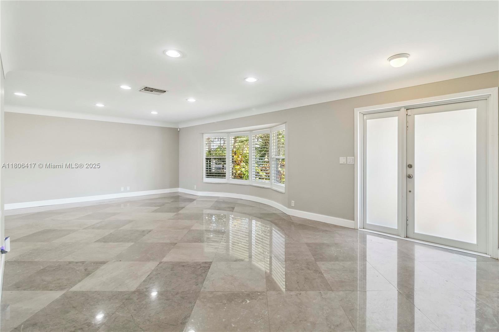 HARBOR VILLAGE SEC F - Residential