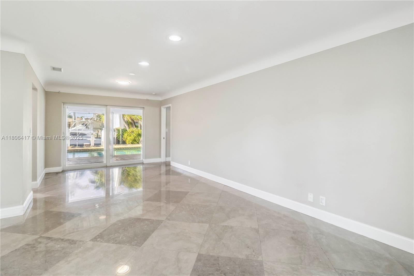 HARBOR VILLAGE SEC F - Residential
