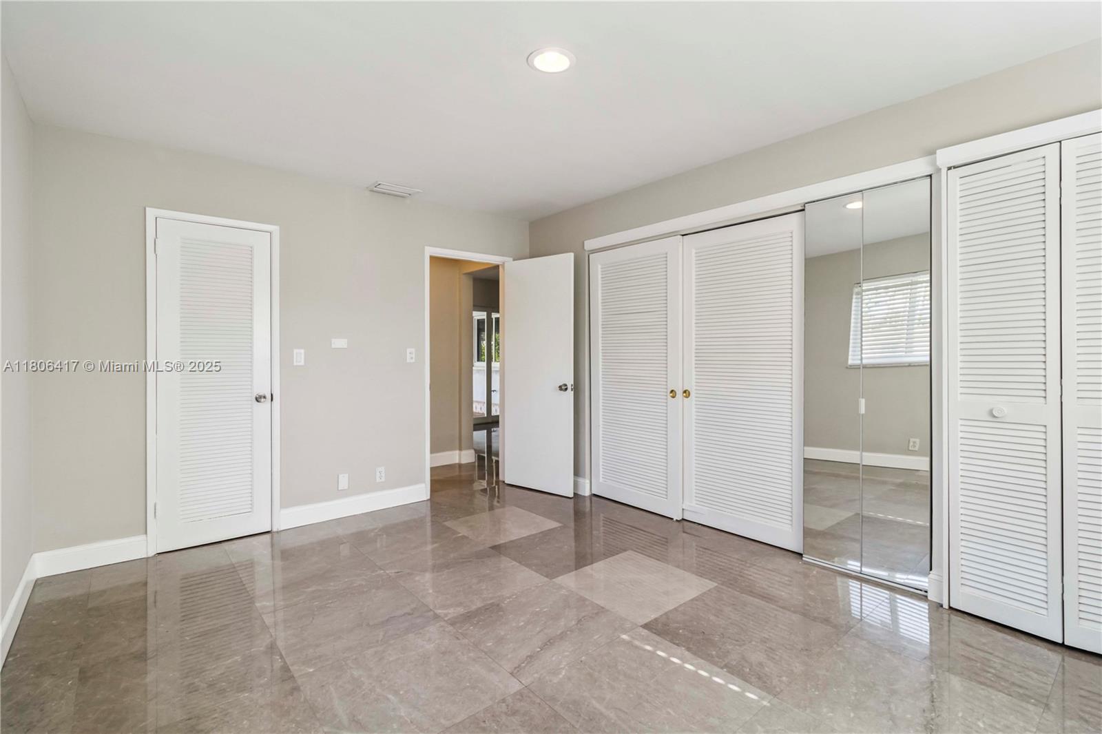 HARBOR VILLAGE SEC F - Residential