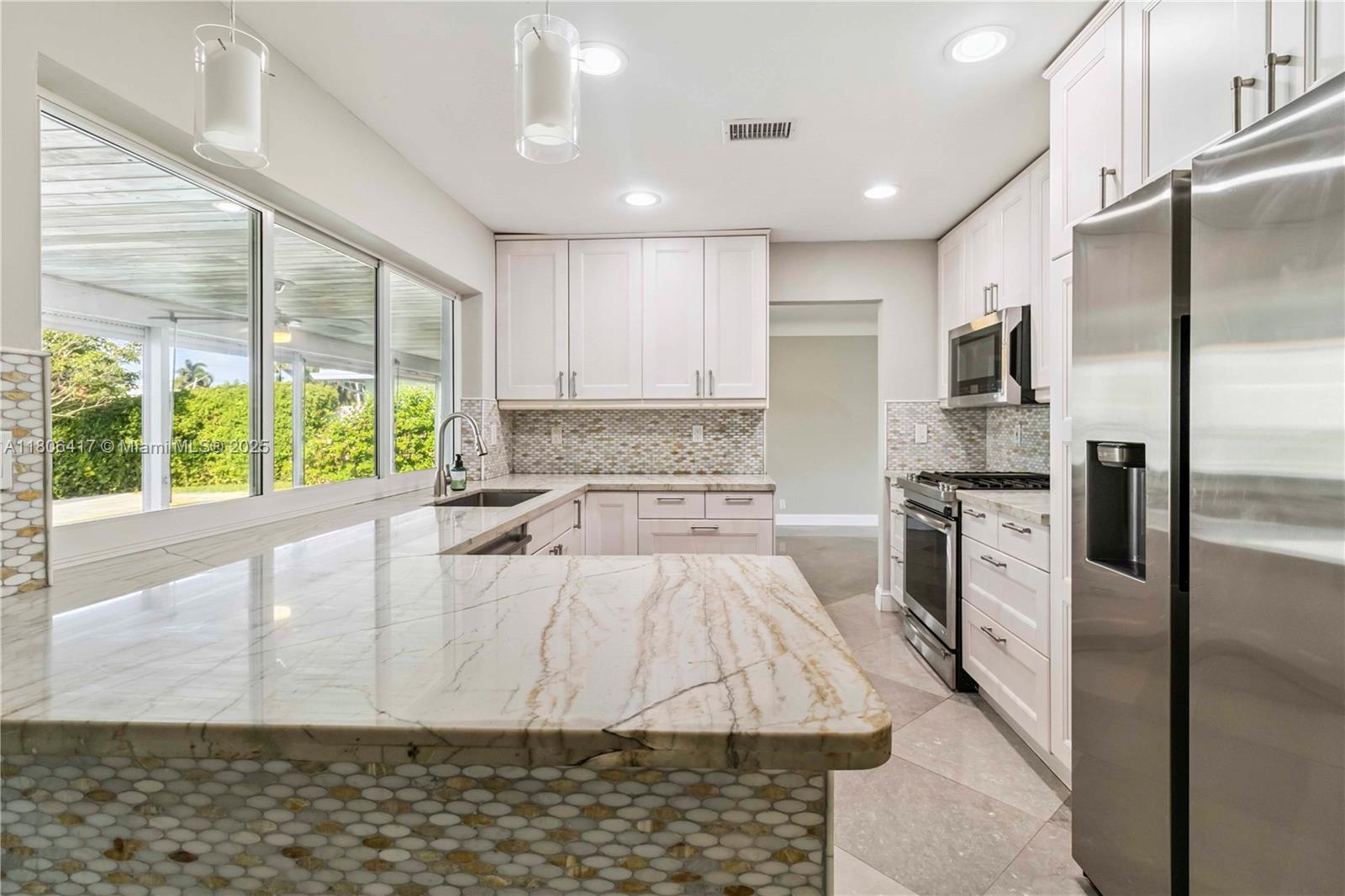 HARBOR VILLAGE SEC F - Residential
