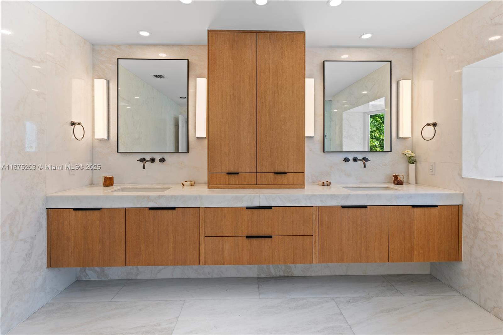 DI LIDO ISLAND - Residential Lease