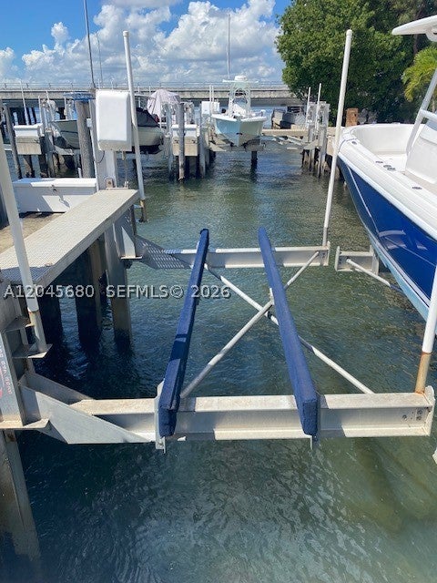 150 SE 25th Rd Slip # 7