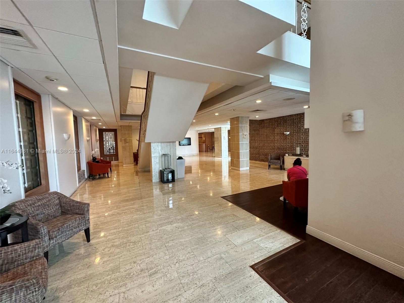 TRITON TOWER CONDO - Residential Lease