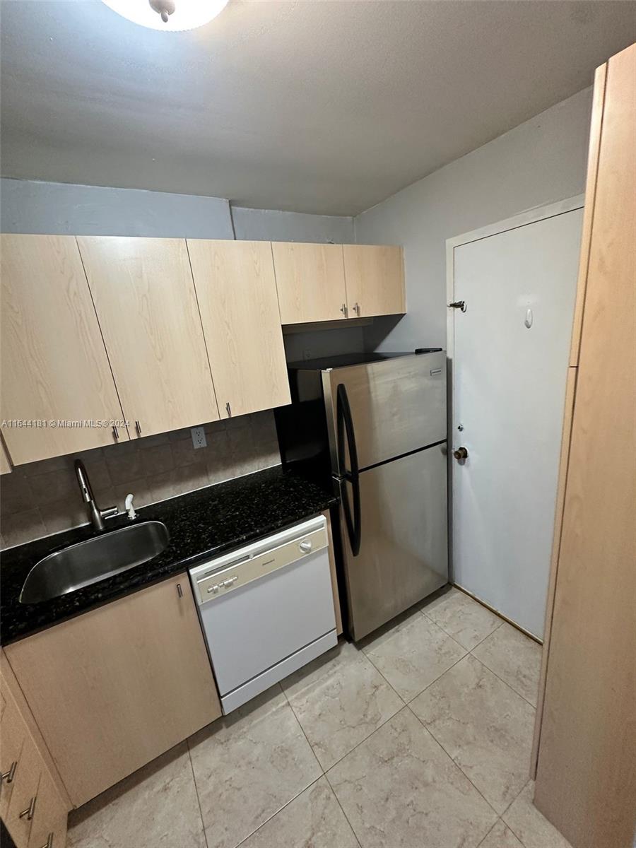 TRITON TOWER CONDO - Residential Lease