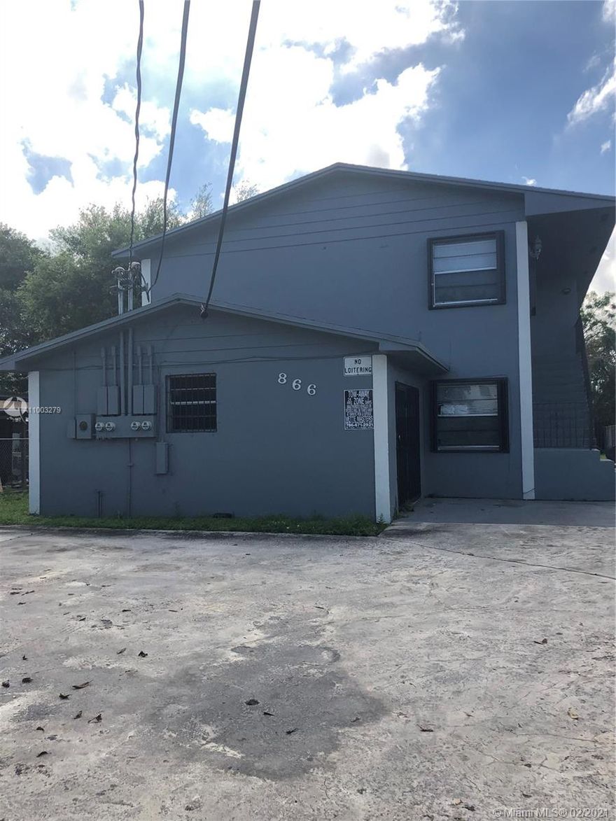 Investors Dream!! Hurry this Investment property is a gem!! An excellent fourplex with all 4 units rented. This fourplex has 2 units that are 2 beds and 1 bath and the other 2 units are 2 bedrooms and 2 baths. All units have separate water and electrical meters. Tenants pay all their utilities. The building has a 2 car garage for which owners uses for extra storage.  There is 4 assigned parking location and also street parking. Close to schools, shops and parks. Hurry this Investor Dream will not last long. Property sold AS IS. Centrally located just minutes away from I-95 and conveniently located near Downtown