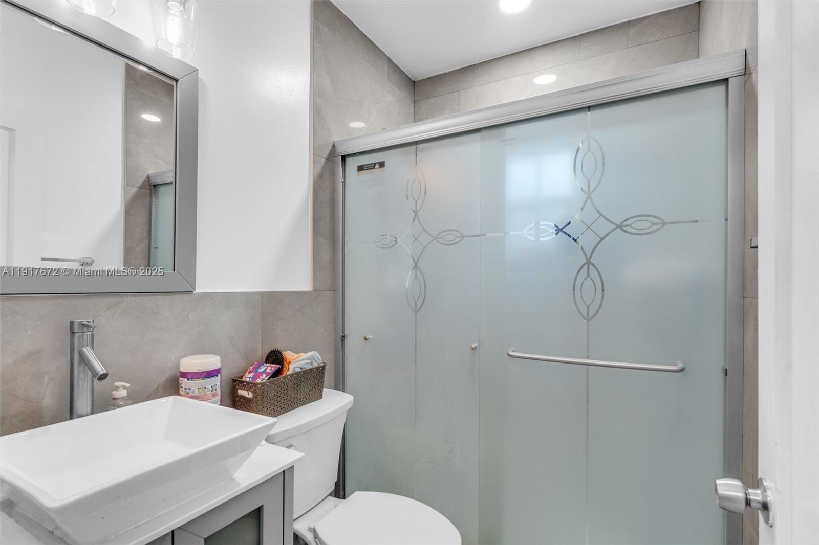 SWASTIKA PARK - Residential Income