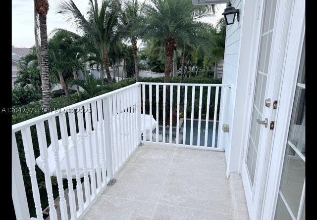 Photo of 2683 Sunbury Dr, Jupiter, FL 33458 (MLS # A12047171)