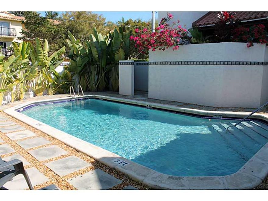 Great 1bedroom/1 bathroom loft style condo in the gated community of of Mission Place in Coconut Grove!  Updated kitchen and tile floor throughout.  Private balcony.  W/D in unit.  1 assigned covered parking space with large storage unit attached.  Ample  visitor gated parking.  Beautiful community pool.  Minutes from Coconut Grove shopping and restaurants.