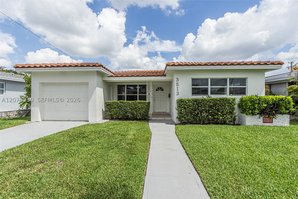 Photo of 3513 Polk St, Hollywood, FL 33021 (MLS # A12074530)