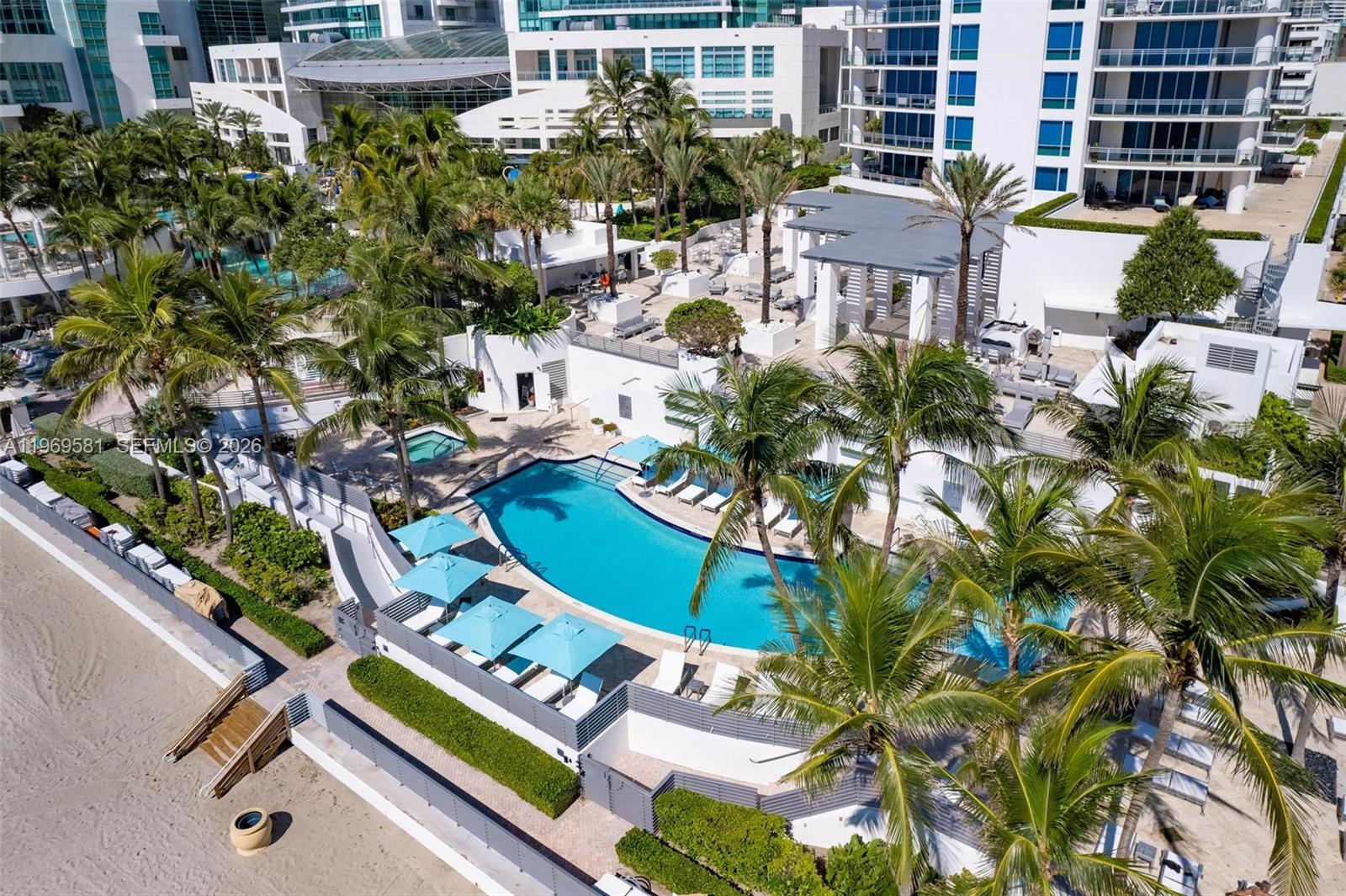 Diplomat Residences - Residential