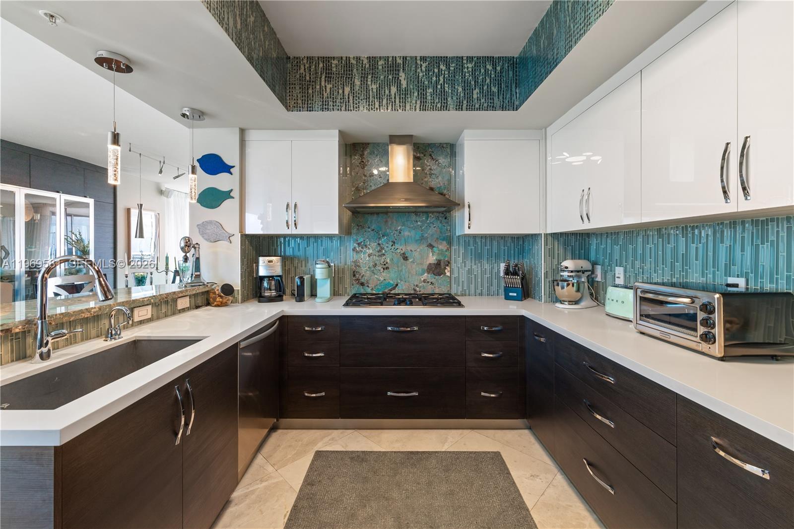 Diplomat Residences - Residential