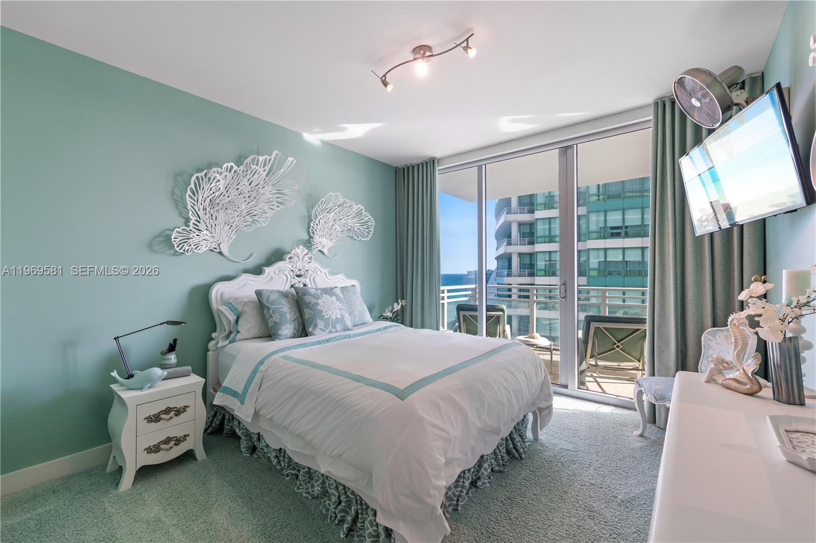 Diplomat Residences - Residential