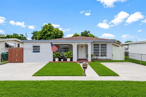 Photo of 3300 SW 87th Ct, Miami, FL 33165 (MLS # A12104046)