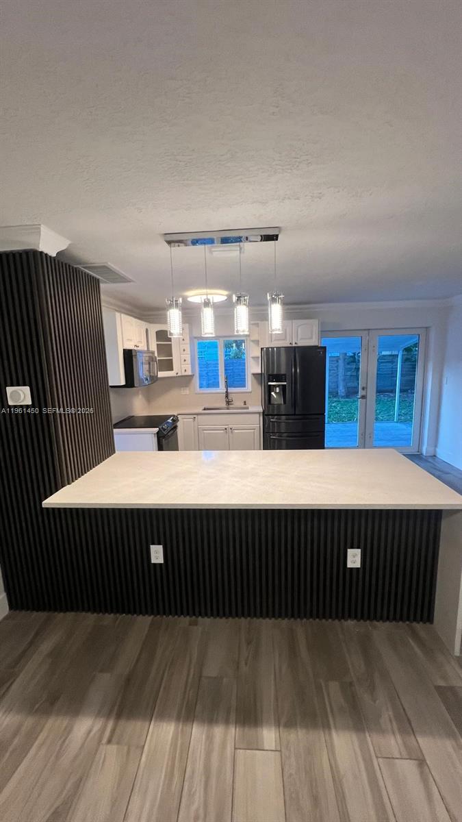 DRIFTWOOD PLAZA - Residential