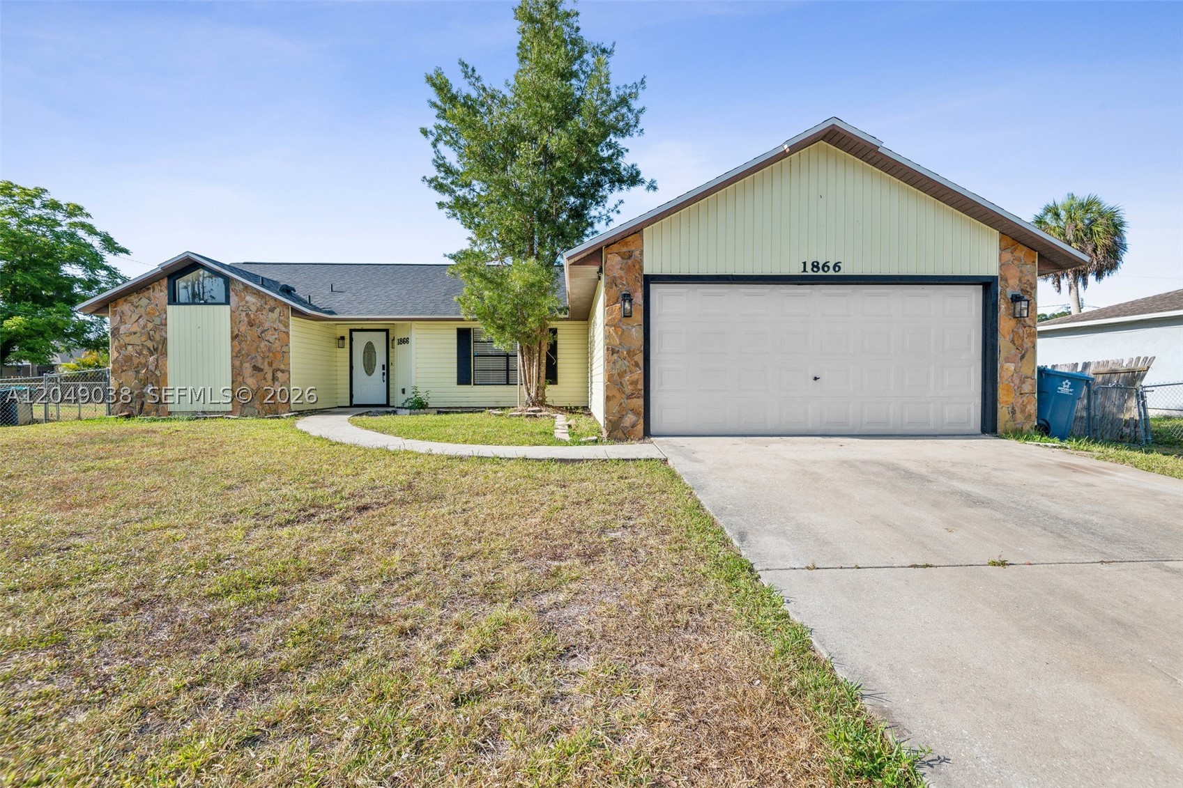 Photo 1 of 18 — 1866 NW Delki Street 0, Palm Bay, FL 32907