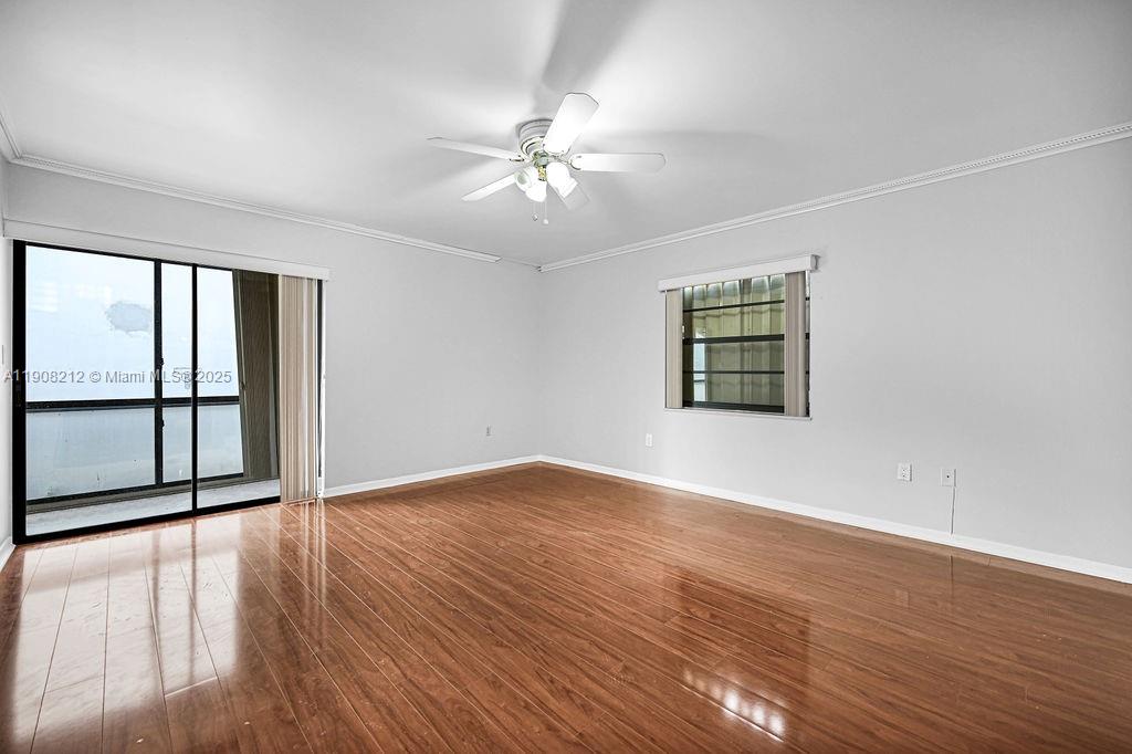 EMERALD HILLS C C APTS CO - Residential