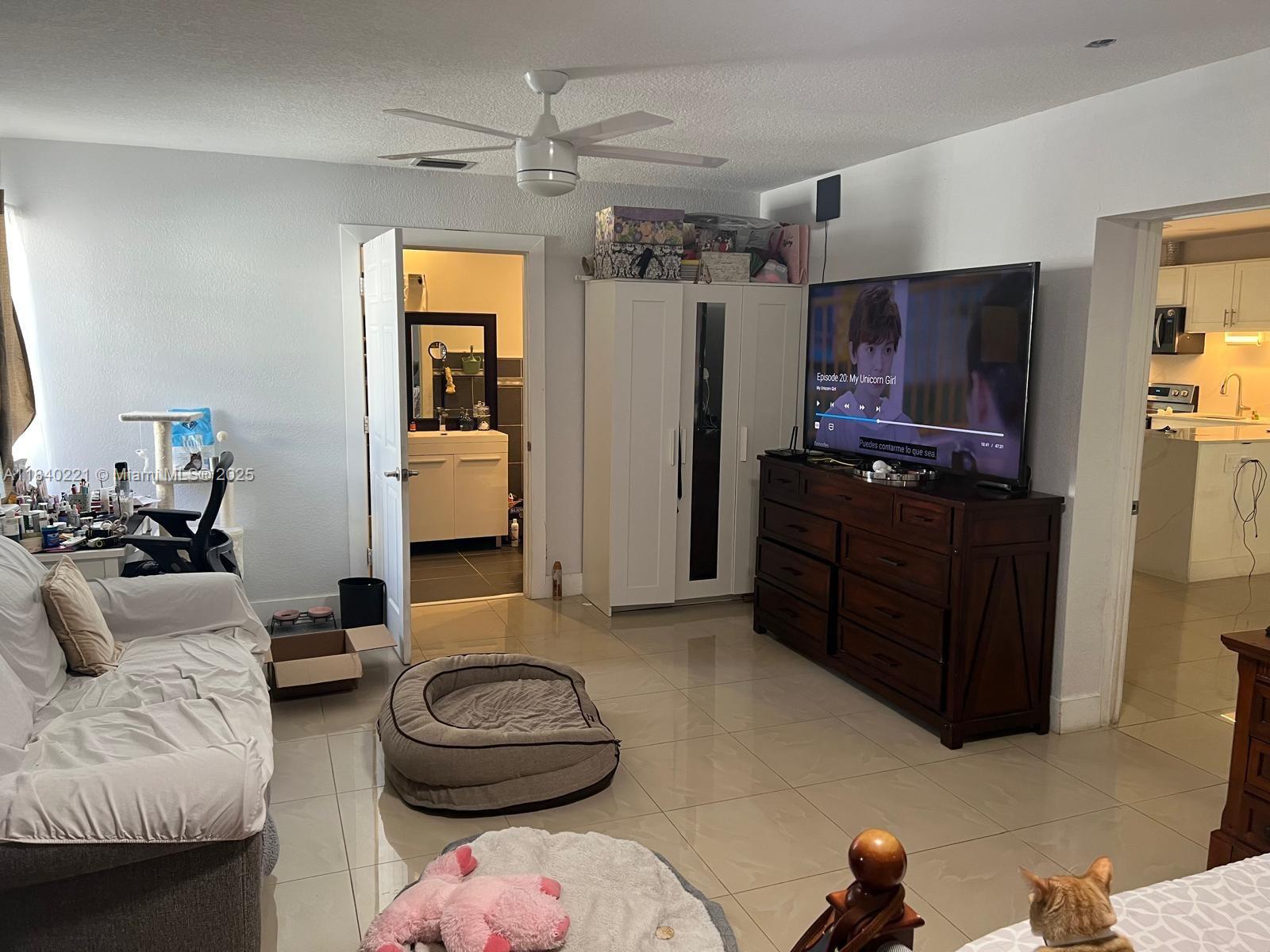 BISCAYNE HIGHLANDS - Residential