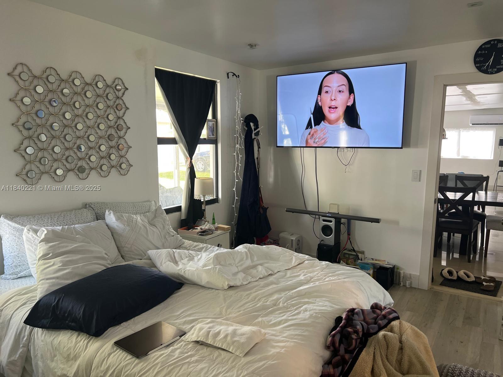 BISCAYNE HIGHLANDS - Residential