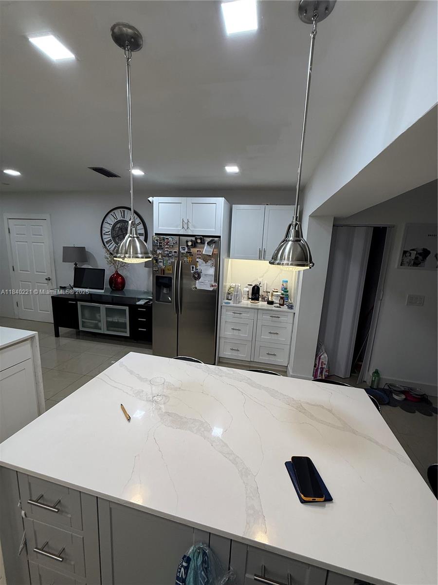 BISCAYNE HIGHLANDS - Residential