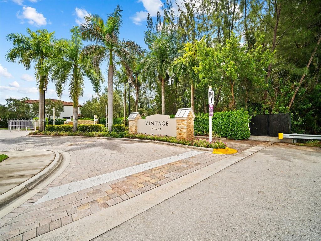 Photo of 10343 NW 70th Ln #7, Doral, FL 33178 (MLS # A11897329)