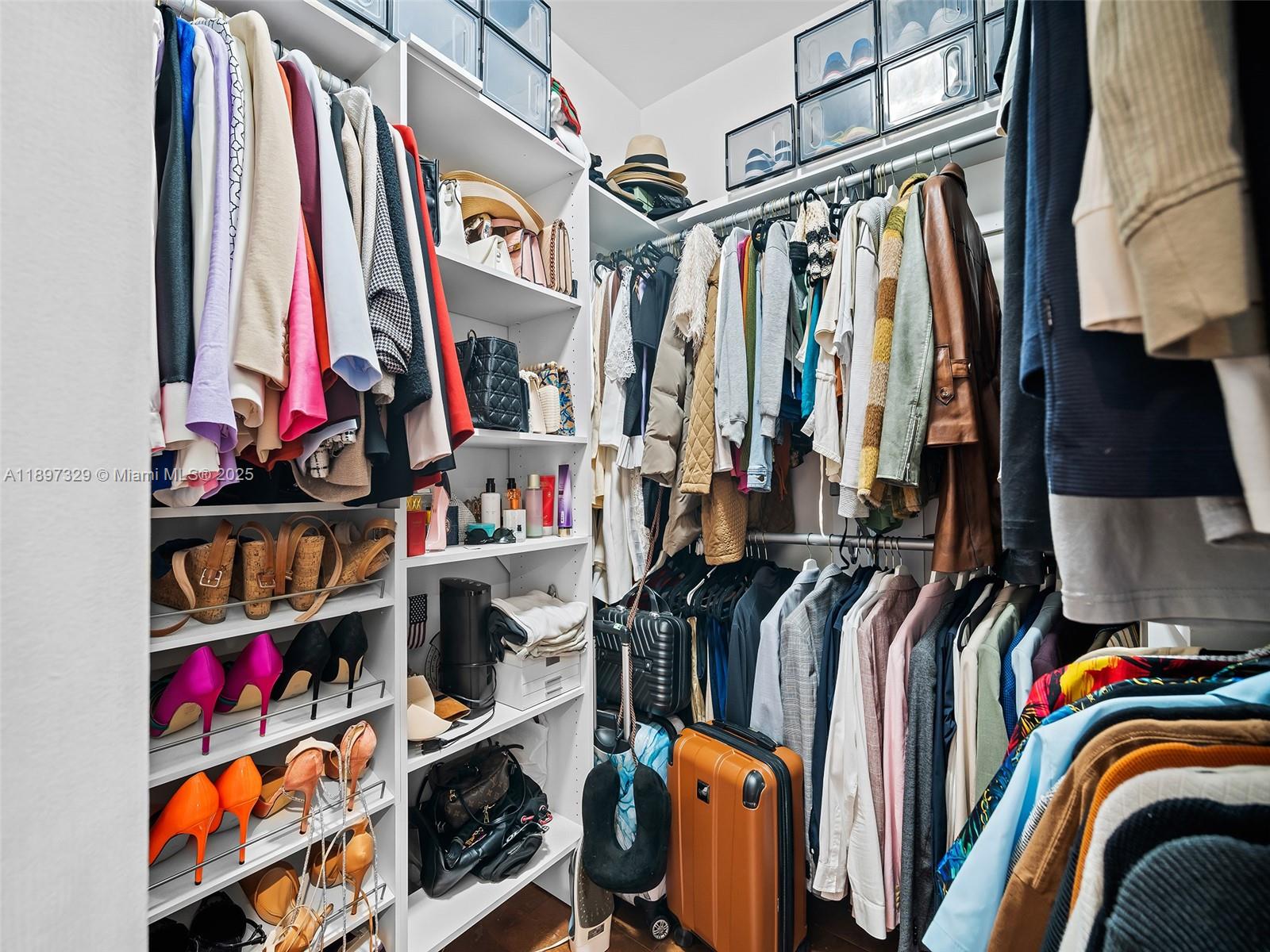 VINTAGE ESTATES - Residential Lease