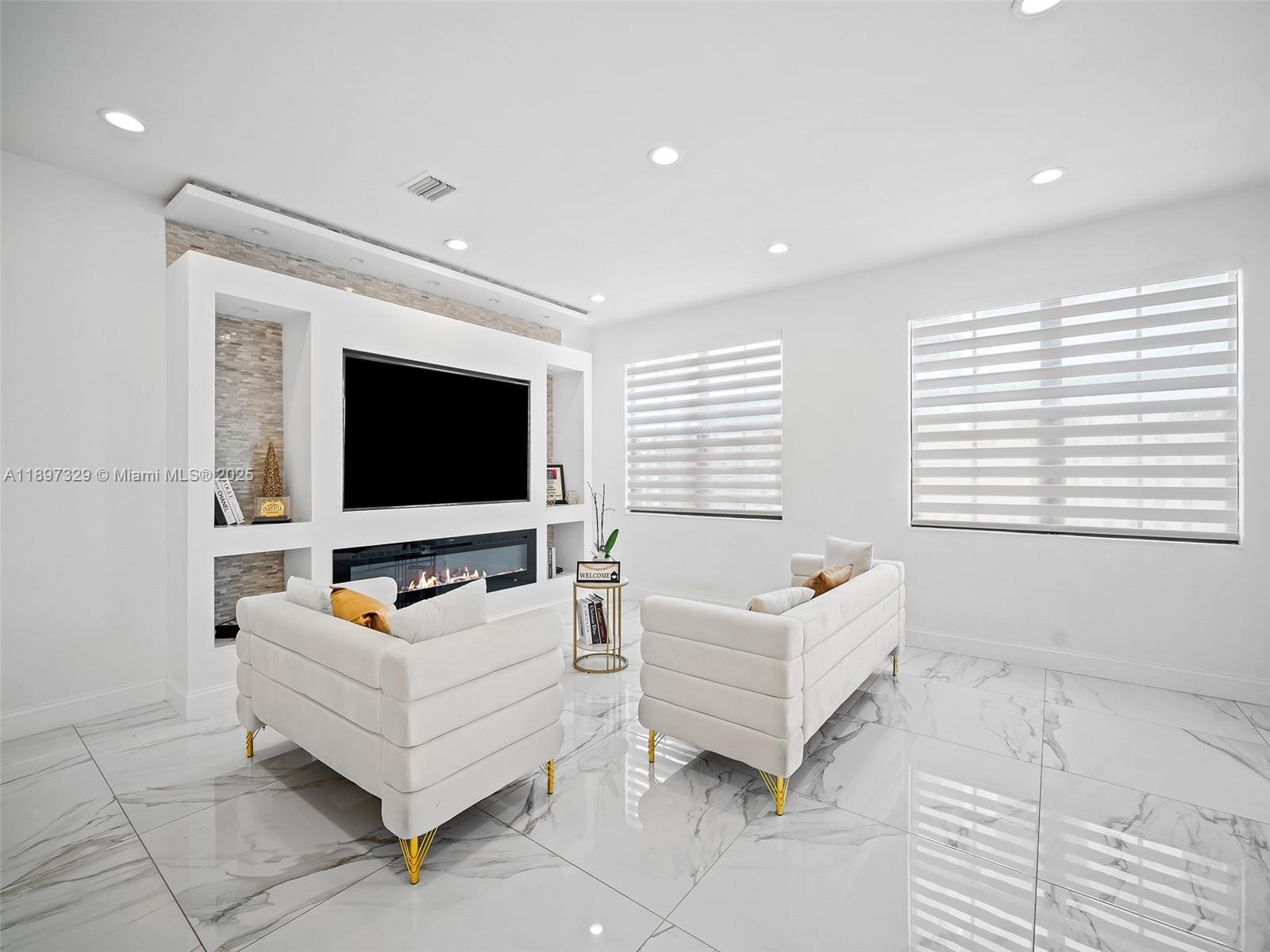 VINTAGE ESTATES - Residential Lease