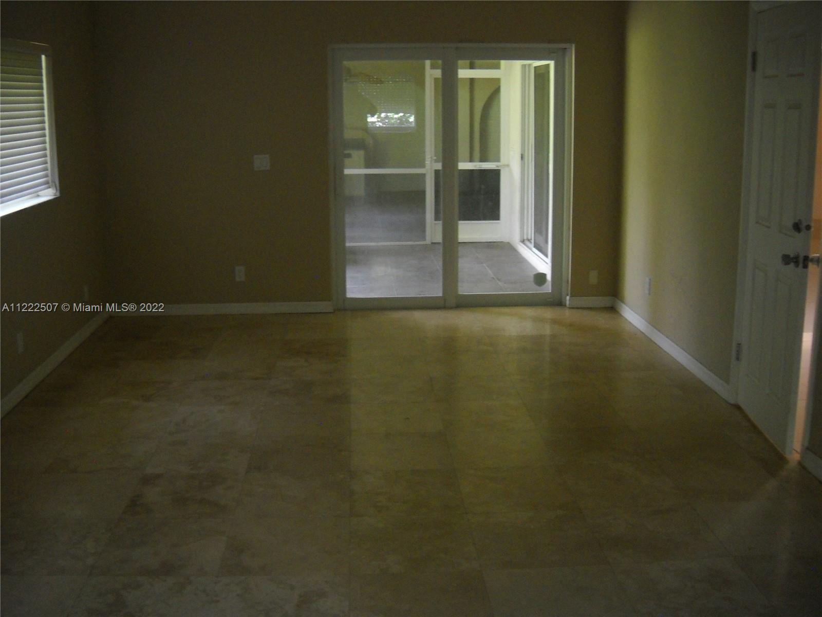 PLANTATION GARDENS 1ST SE - Residential