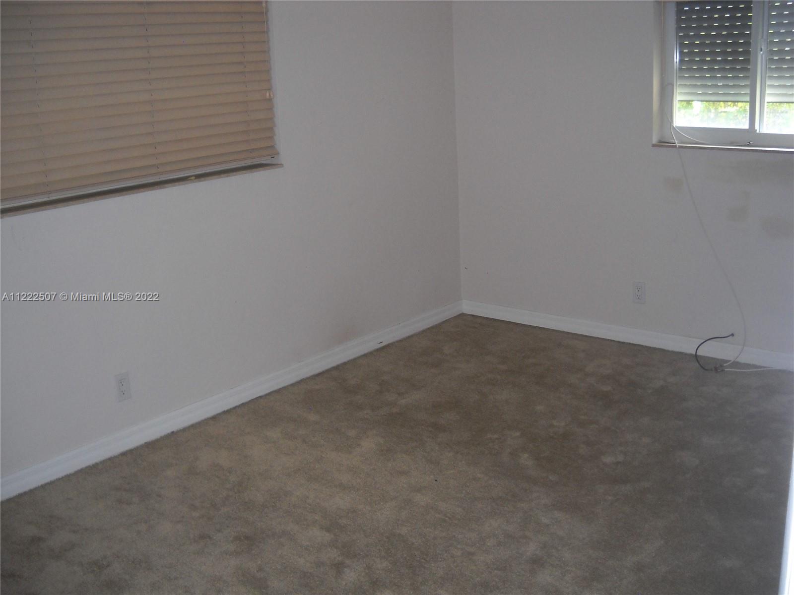 PLANTATION GARDENS 1ST SE - Residential