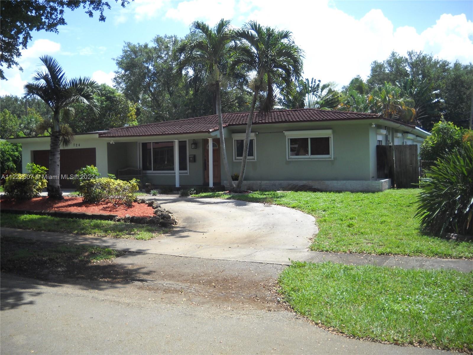 PLANTATION GARDENS 1ST SE - Residential