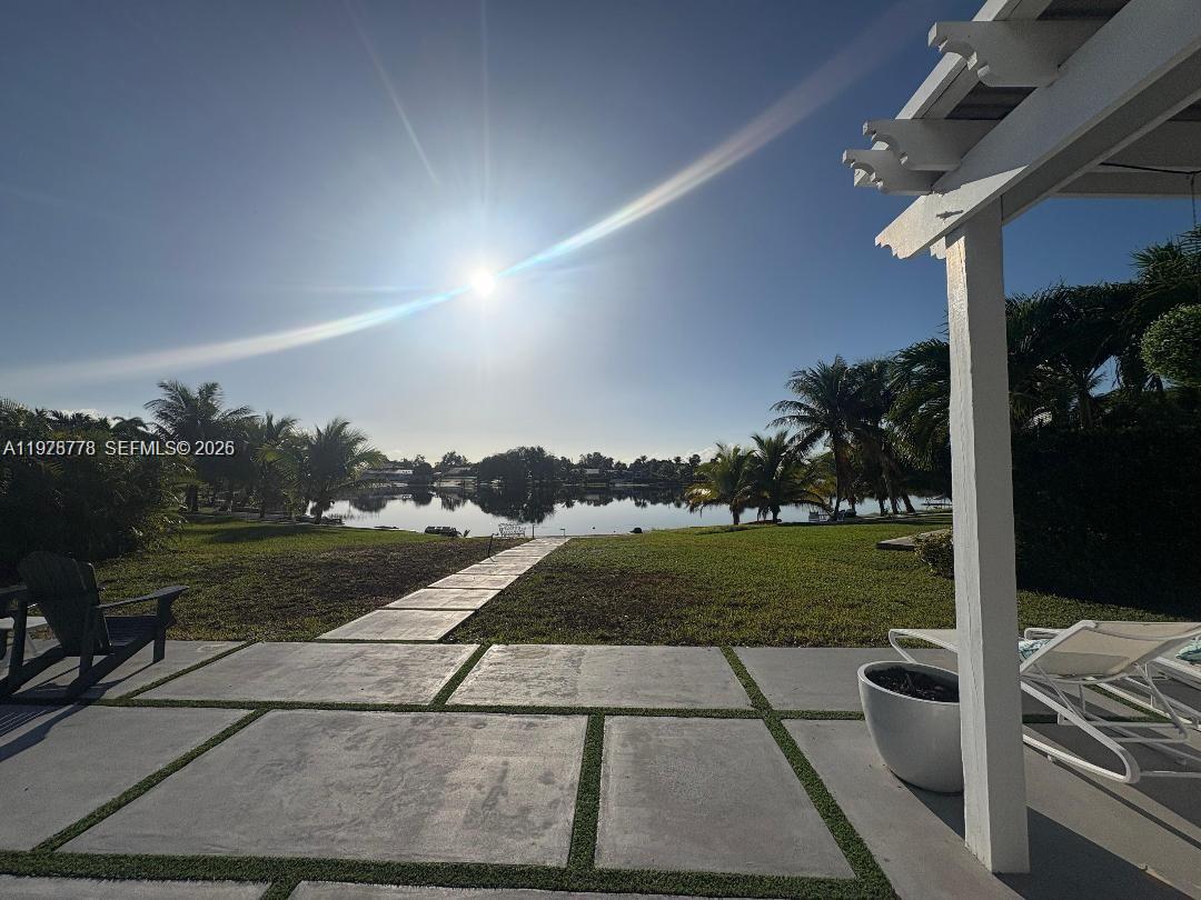 COUNTRY CLUB OF MIAMI EST - Residential