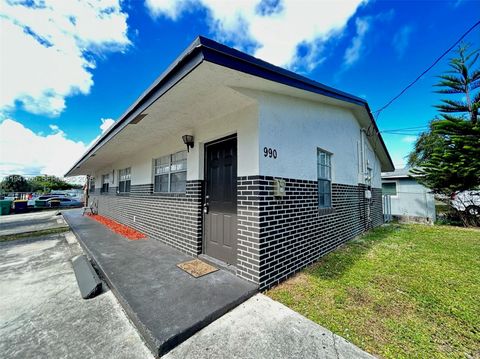 990 Phippen Waiters Rd Dania Beach FL 33004