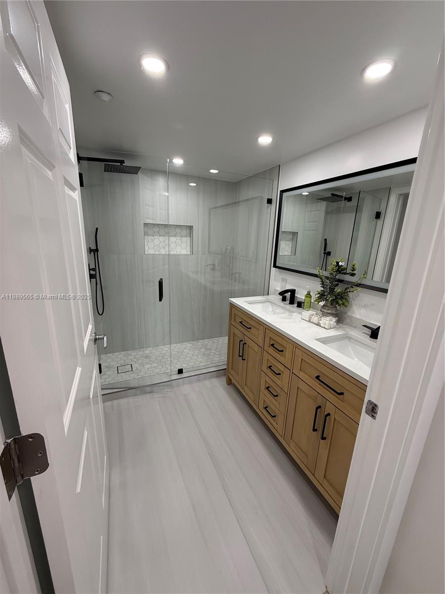 HALLANDALE BEACH PRIVATE - Residential Lease