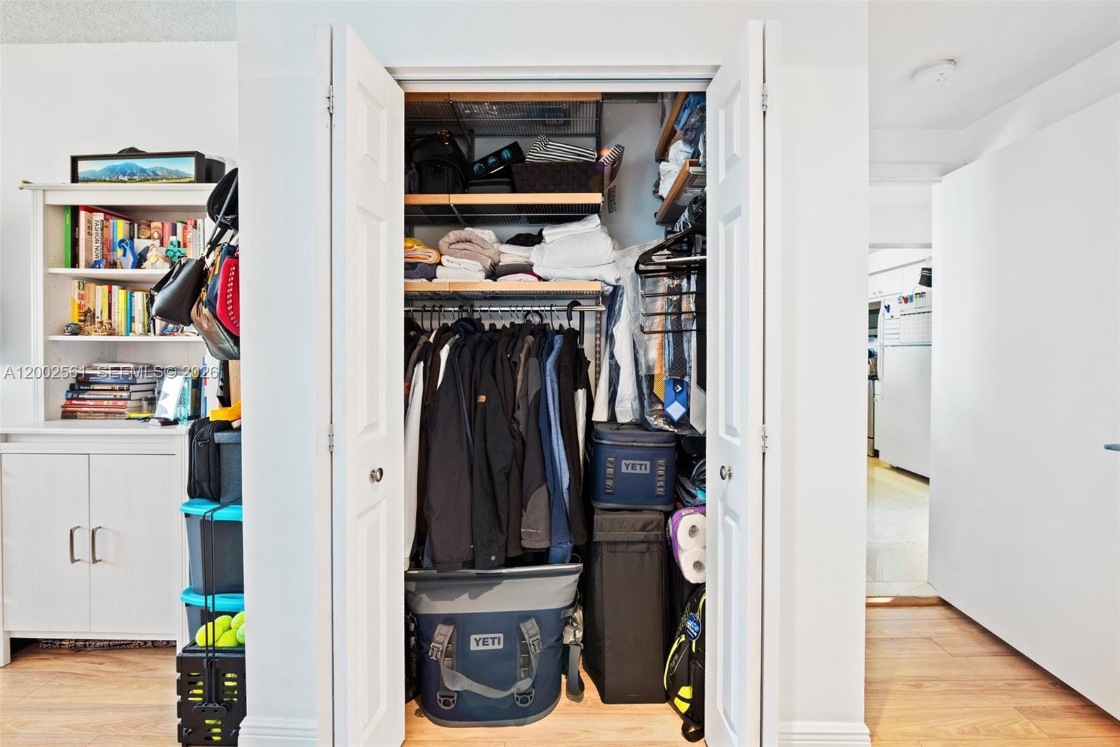 THE METROPOLITAN CONDO - Residential