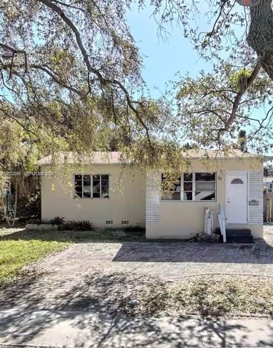 Charming single-family home in a convenient and centrally located neighborhood. This property offers great potential for a primary residence or investment opportunity, featuring comfortable living spaces, a functional layout, and easy access to major highways, shopping, dining, schools, and entertainment. A fantastic opportunity to own in a growing South Florida market.
