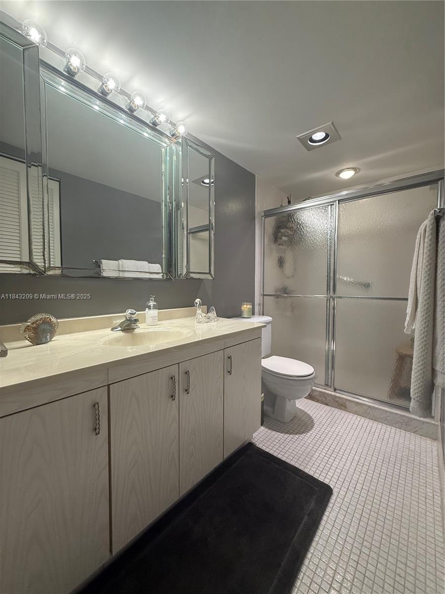 ANTIGUA VILLAGE II C COND - Residential