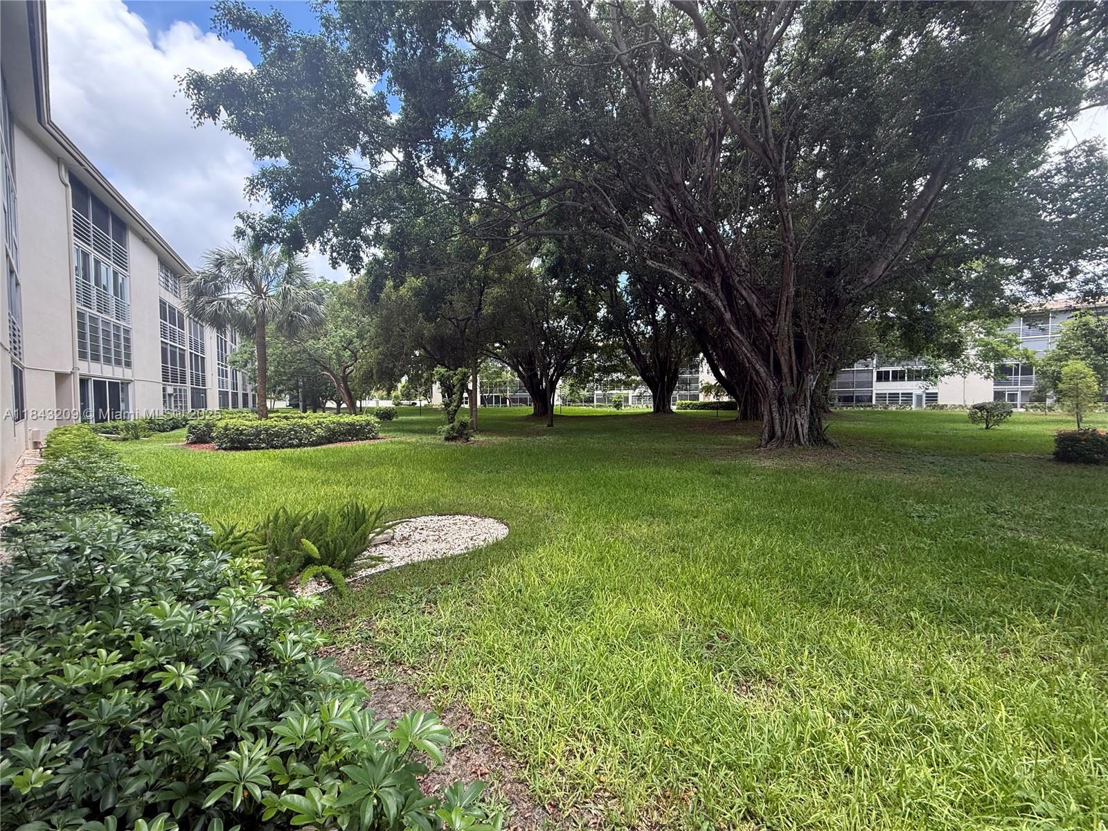 ANTIGUA VILLAGE II C COND - Residential