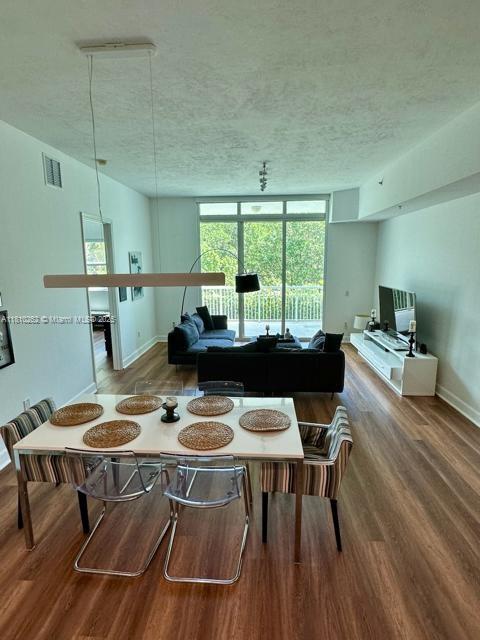 15051 Royal Oaks Ln 102