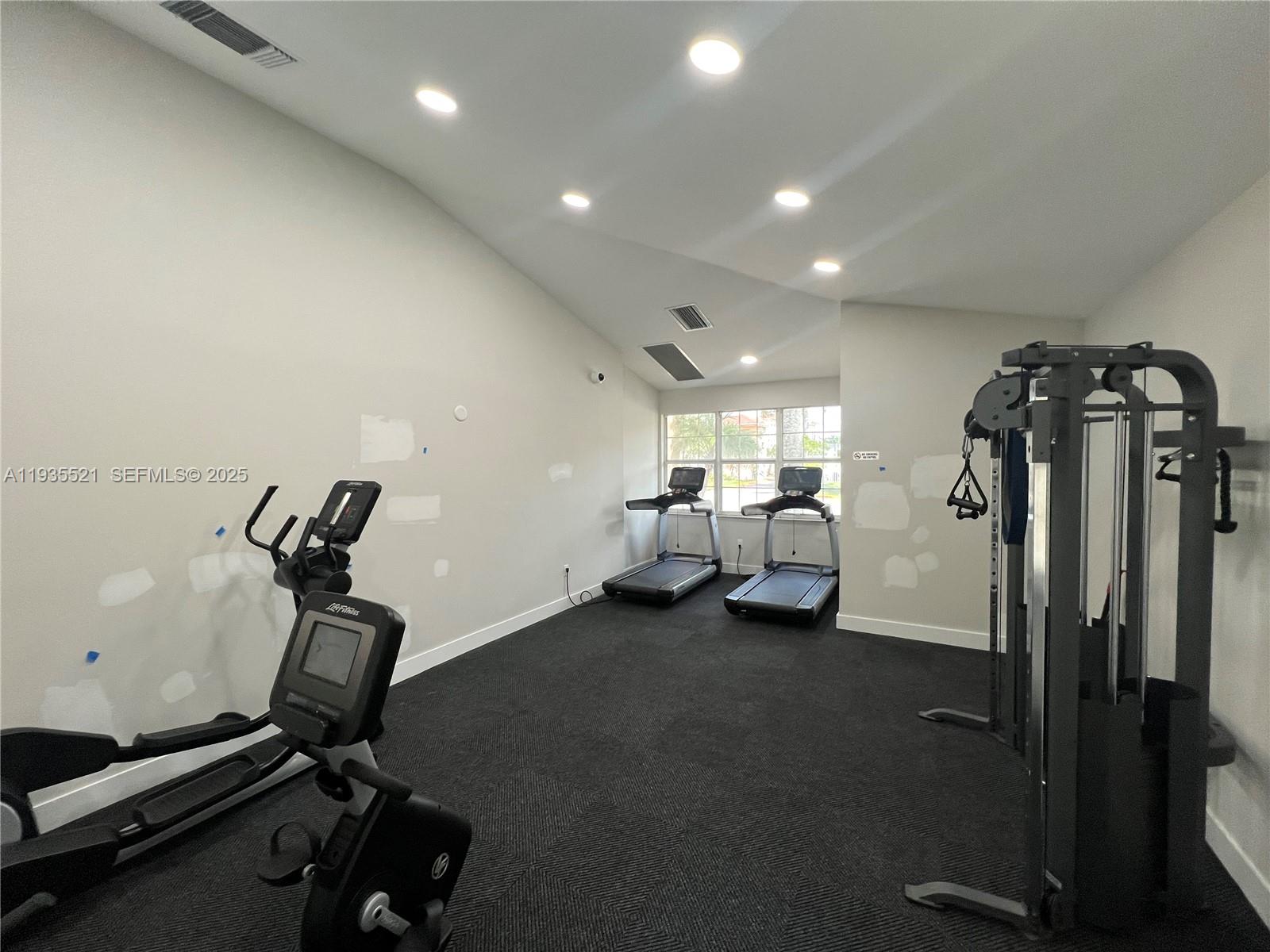 COURTYARDS AT DAVIE CONDO - Residential