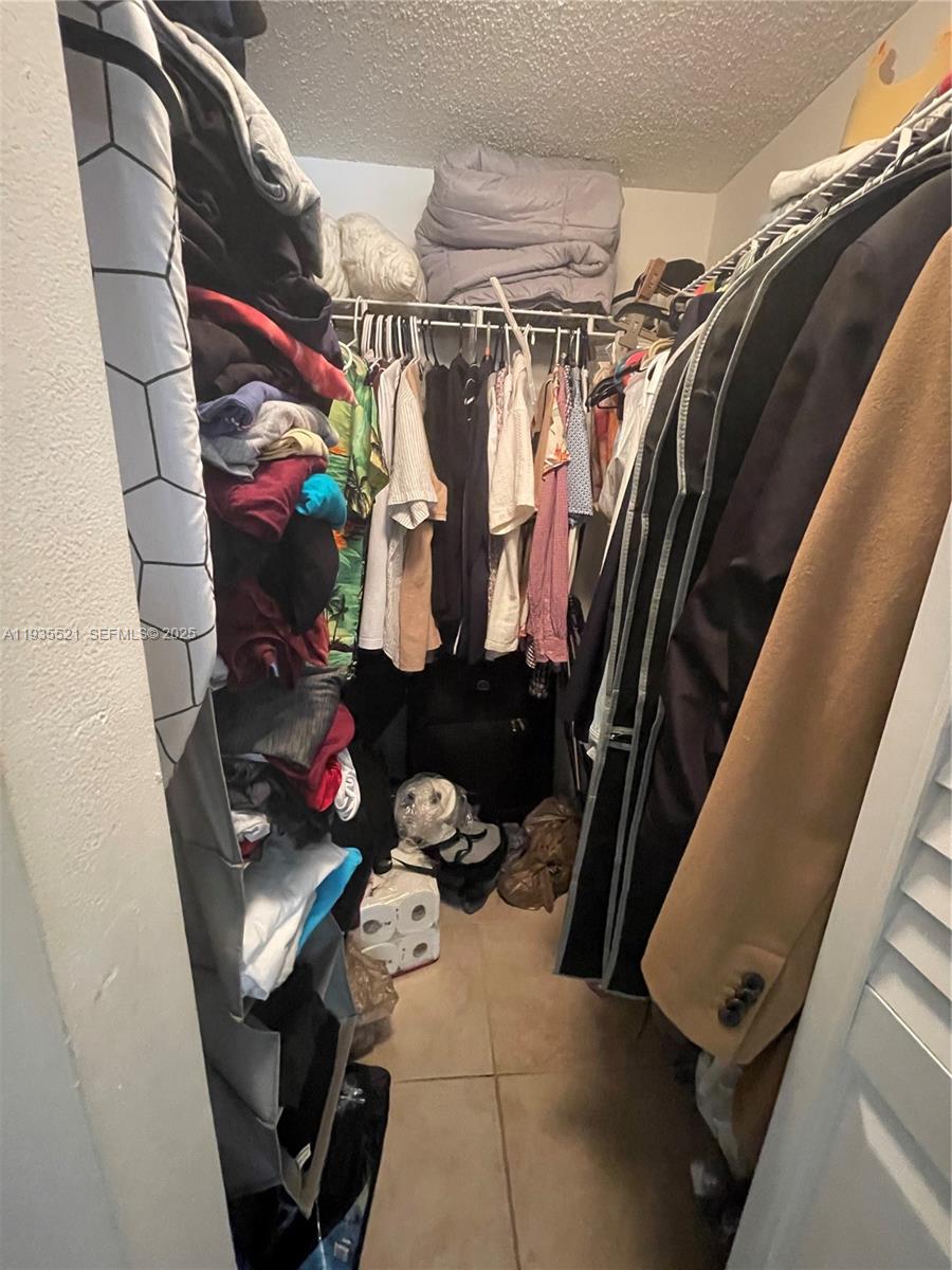 COURTYARDS AT DAVIE CONDO - Residential