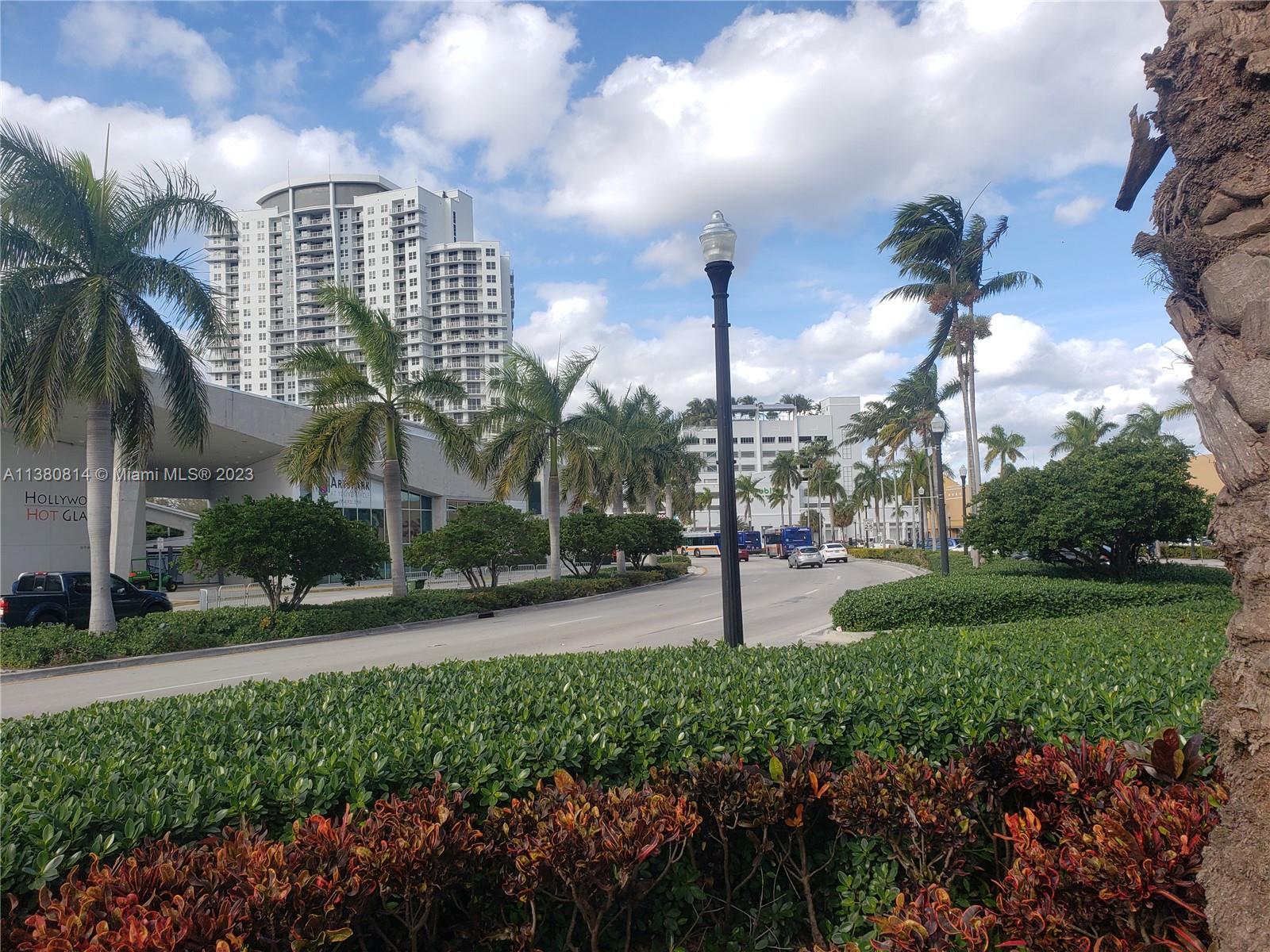 View photos, virtual tours, details... 1720 Harrison St 12D