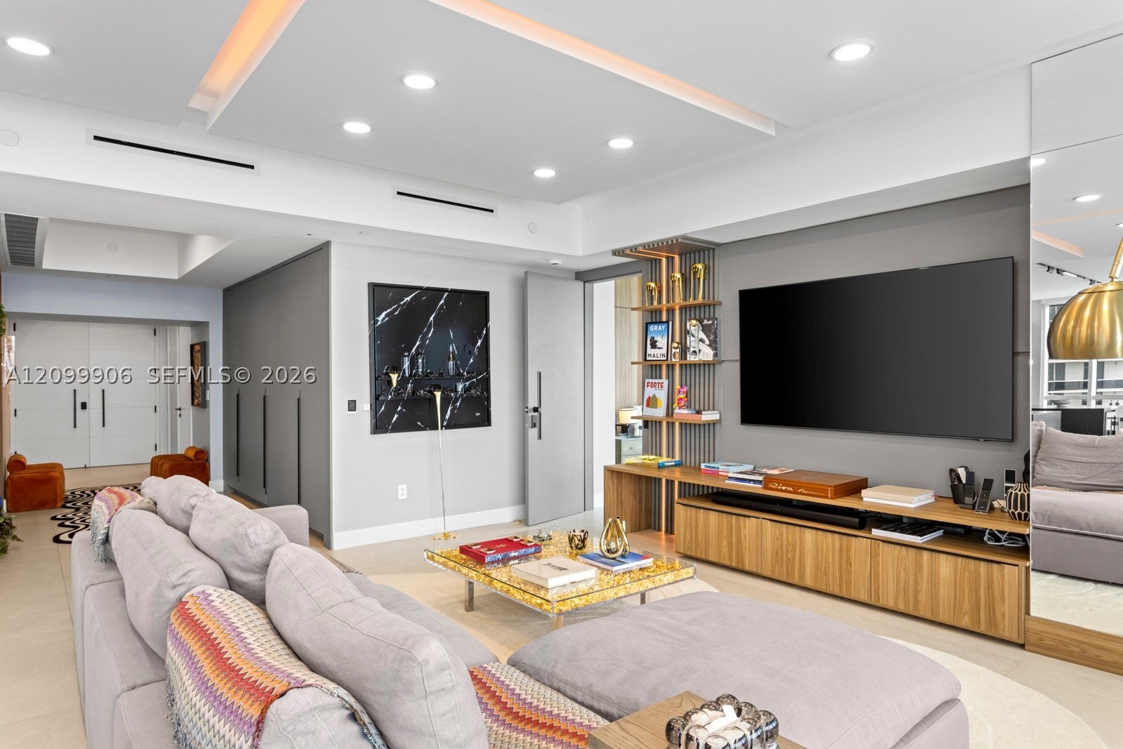 16001 Collins Ave 2901
