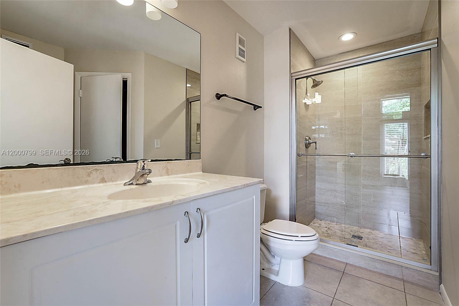 PALM LAKE CONDO - Residential