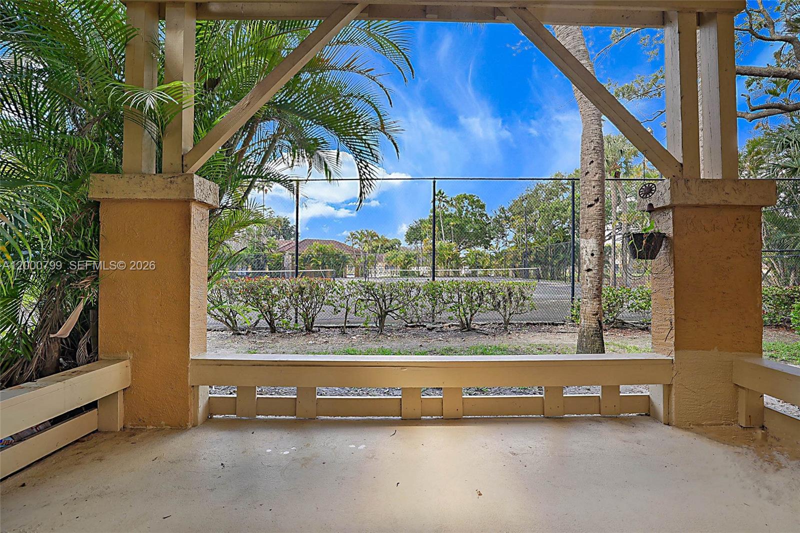 PALM LAKE CONDO - Residential