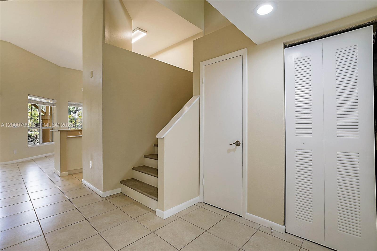 4791 Via Palm Lks 1705